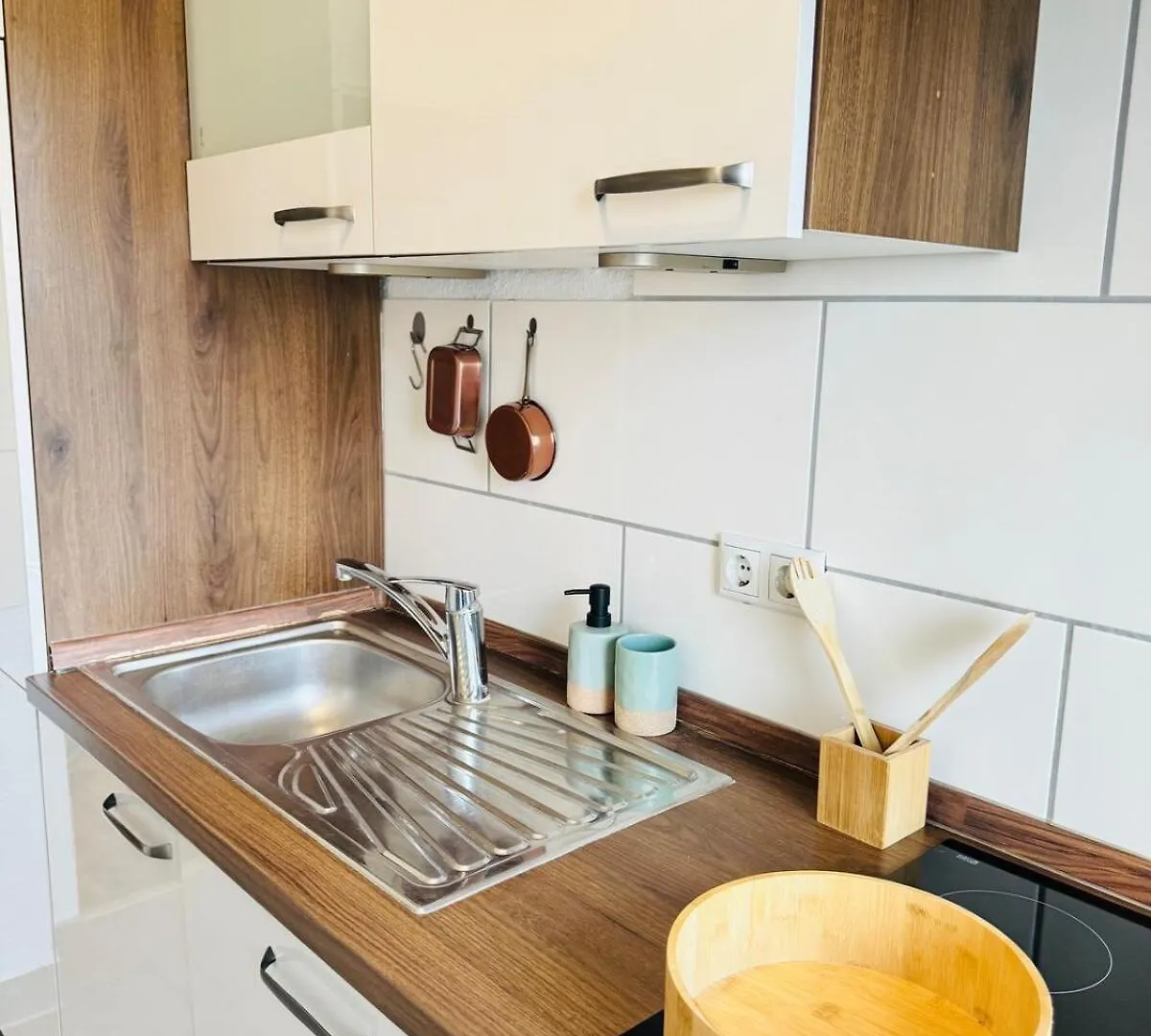 Willkommen Im Neukoellner Kiez 2 Zimmer Berlin 0*,